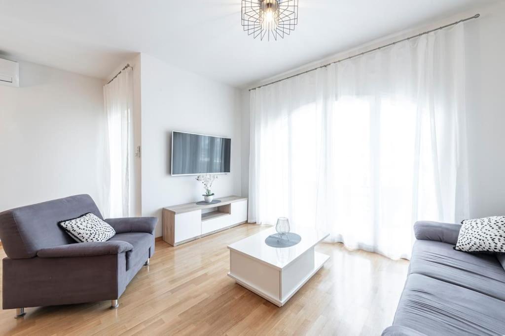 Bayview Oasis Apartment Дубровник Екстериор снимка